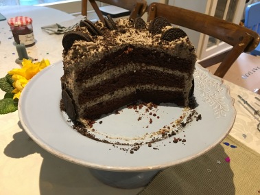 The birthday cake (Oreo cake)